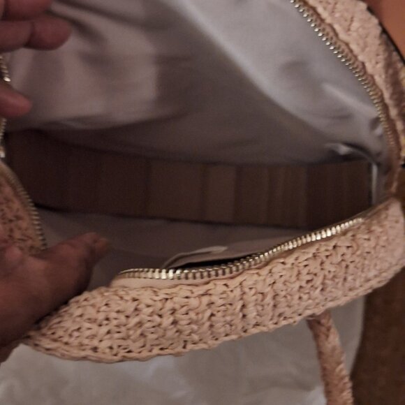 Basket style h&m hand bag. - Picture 2 of 2